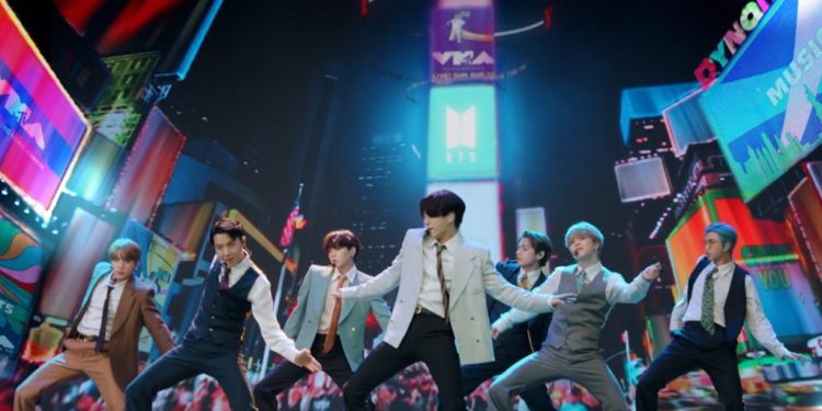BTS Dynamite performance in MTV VMAs 2020 and won best kpop awards