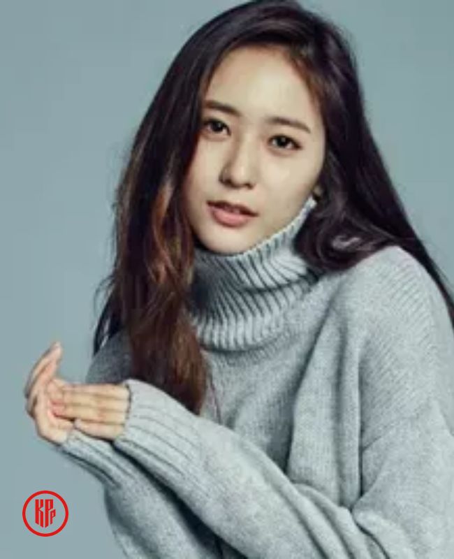 Successful Kpop idol-actress, Krystal Jung or Soo Jung