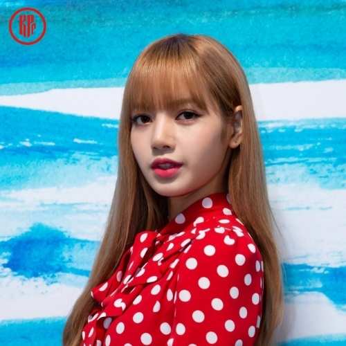 female kpop idols with bangs blackpink lisa