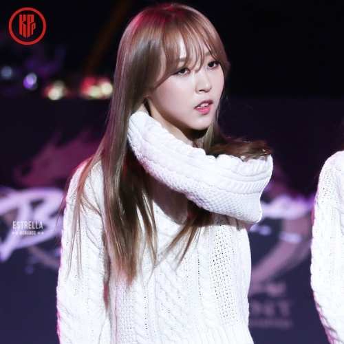 female kpop idols flawless with bangs