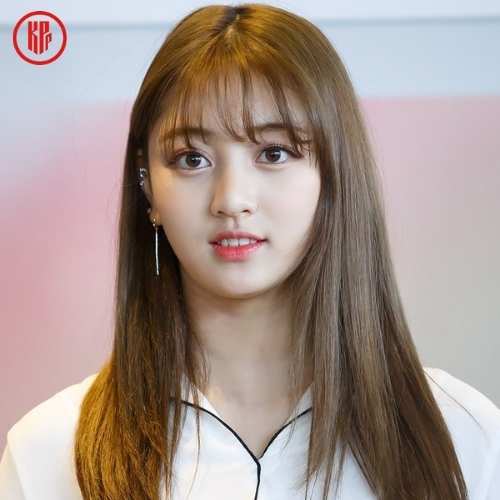 kpop hairstyle inspiration TWICE Leader jihyo with bangs