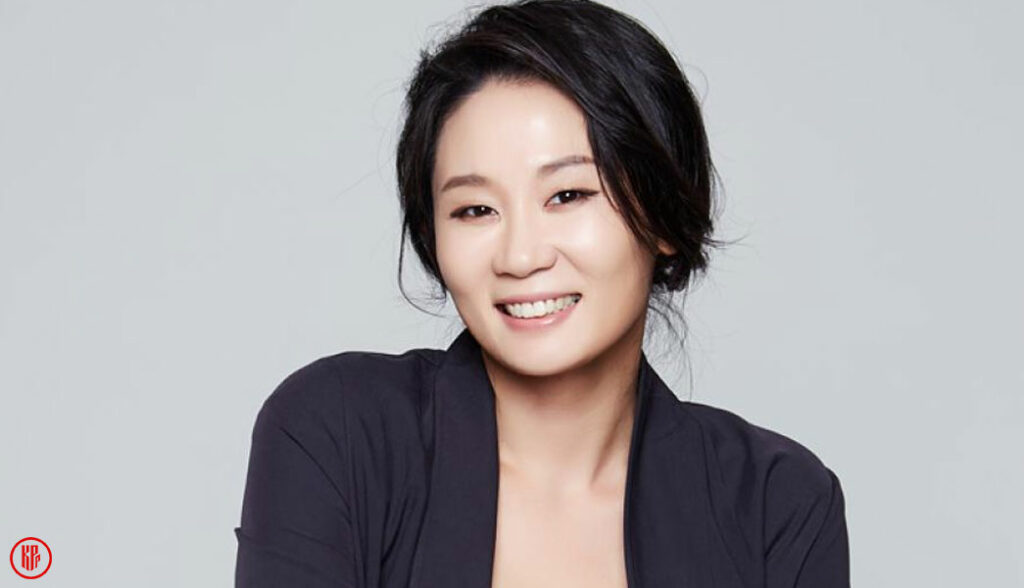 58th baeksang arts awards 2022 presenters list Actress Kim Sun Young. 