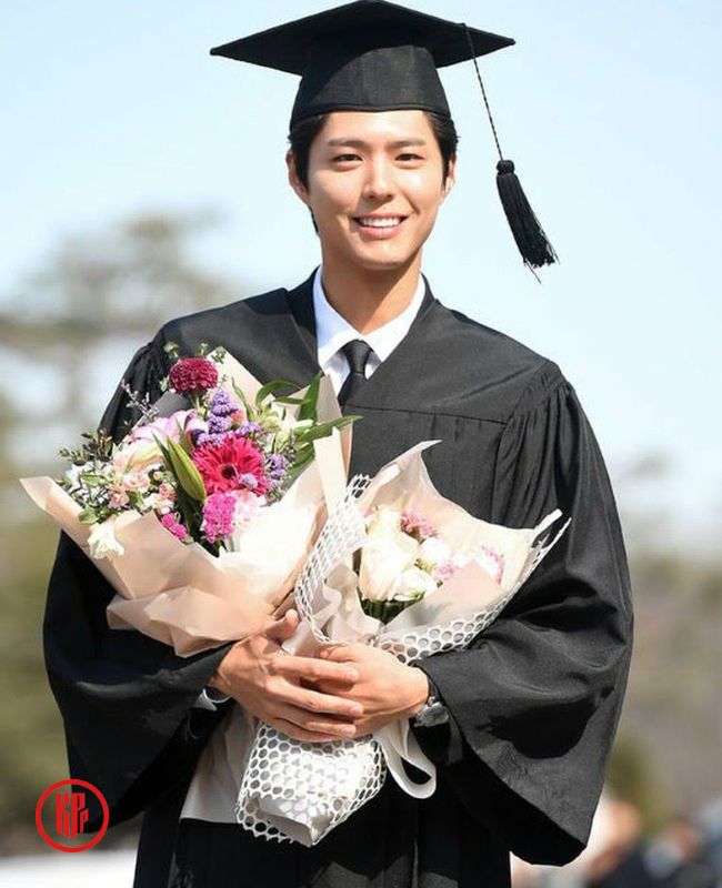 kpop stars who gained weight park bogum