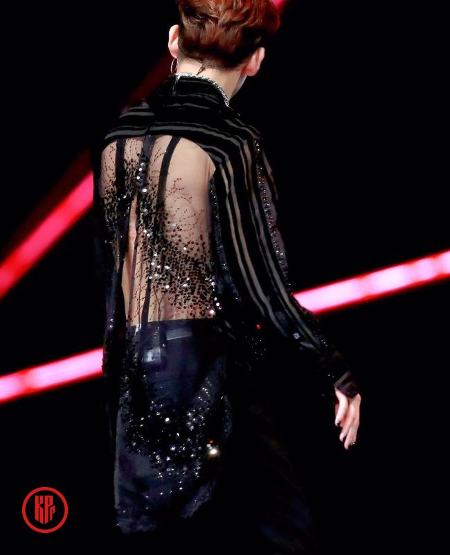 male Kpop idol GOT7 BamBam backless fashion