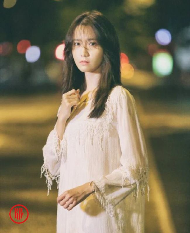 Im Yoona is so skinny