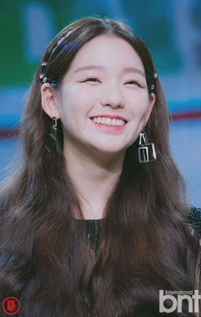 FEMALE KPOP IDOLS WITH DIMPLES - SECRET NUMBER SOODAM