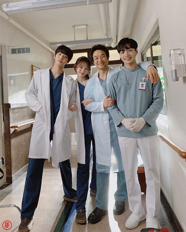 “Dr Romantic” returns for Season 3 with previous cast members: Han Suk Kyu, Ahn Hyo Seop, and Lee Sung Kyung. | Naver