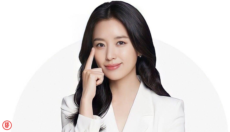 Han Hyo Joo to play as CEO Yoon Ja Yoo. | Twitter