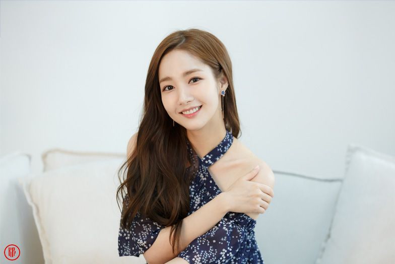 Park Min Young gives more gifts to her ex-boyfriend Kang Jong Hyun. | Dispatch