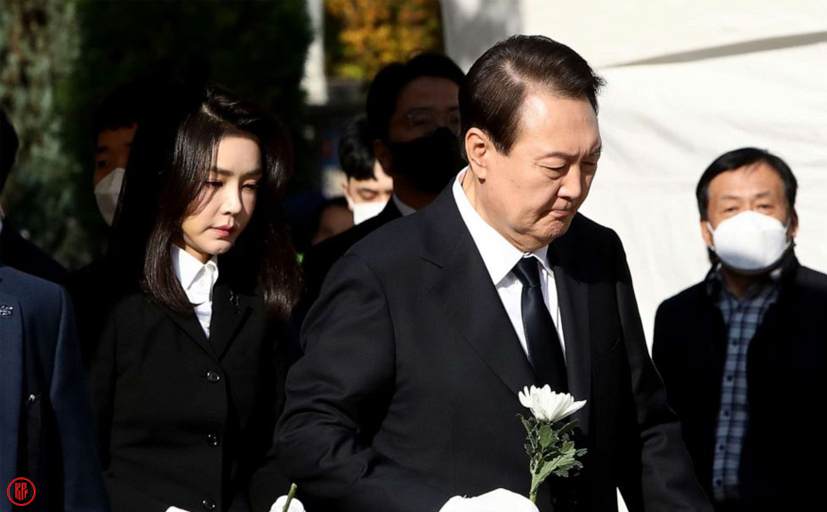 President Yoon’s visit at the memorial altar. | ABC News