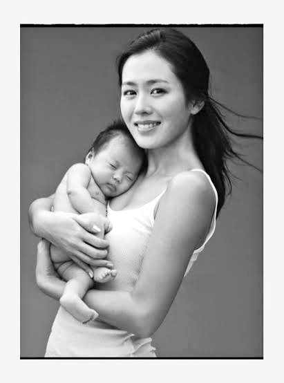 son ye jin and hyun bin baby boy