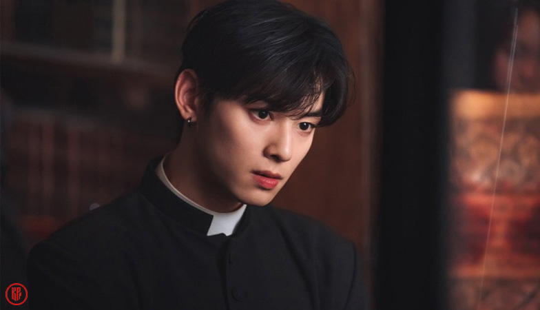 Cha Eun Woo as Priest John. | MDL