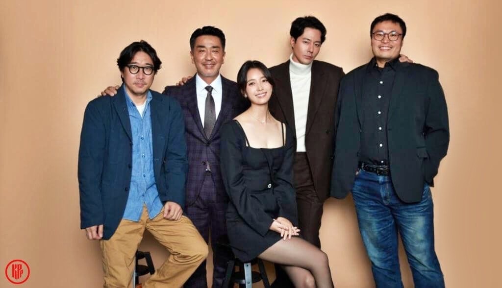 Left to right: Director Park Jin Jae, Ryu Seung Ryong, Han Hyo Joo, Jo In Sung, and Kang Full. | Disney+
