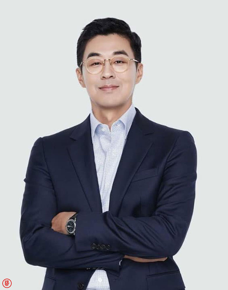 HYBE CEO Park Ji Won. | Twitter