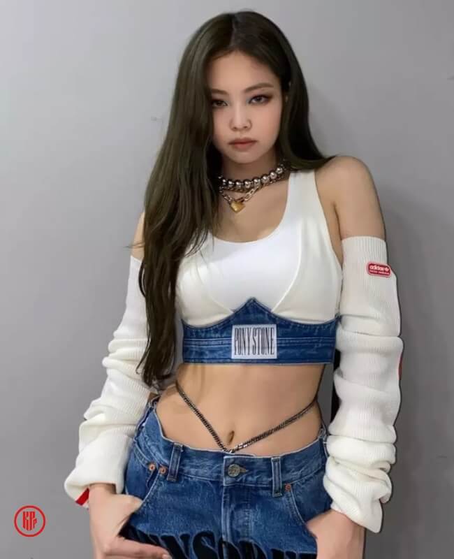 BLACKPINK Jennie fashion icon low-rise