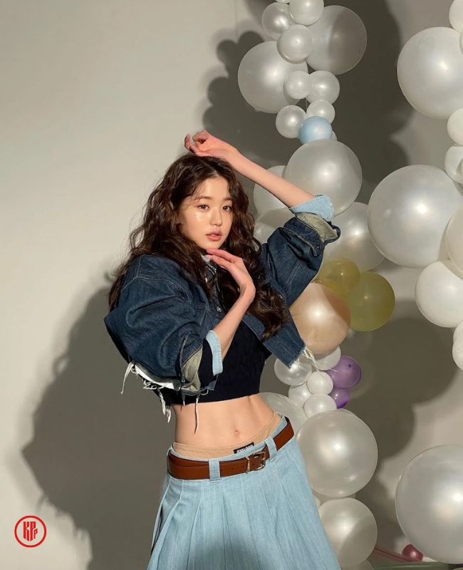 Miu Miu ambassador IVE Jang Wonyoung low-rise fashion trend