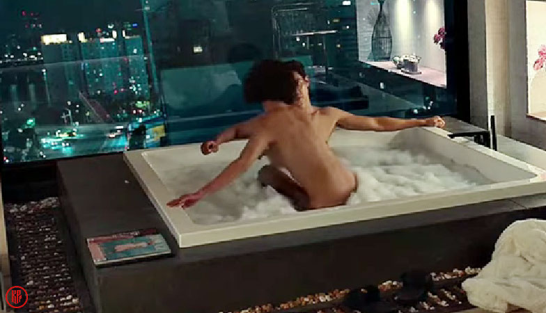 Hye Jeong's nude scene with Jae Joon in Netflix's The Glory Season 2. |  Youtube