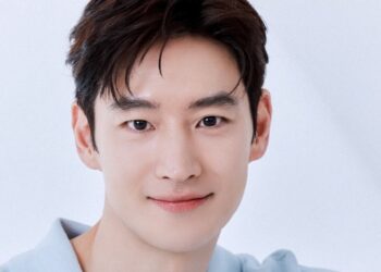 TAXI DRIVER Star Lee Je Hoon to Transform into Righteous Detective in New Drama CHIEF INSPECTOR 1963