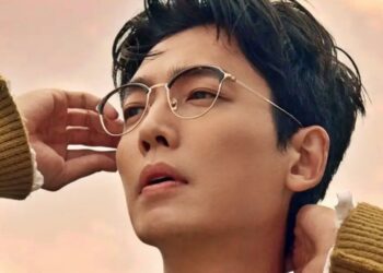 “Crash Course in Romance” Actor Jung Kyung Ho Set to Shine as A Labor Attorney in Thrilling New Drama