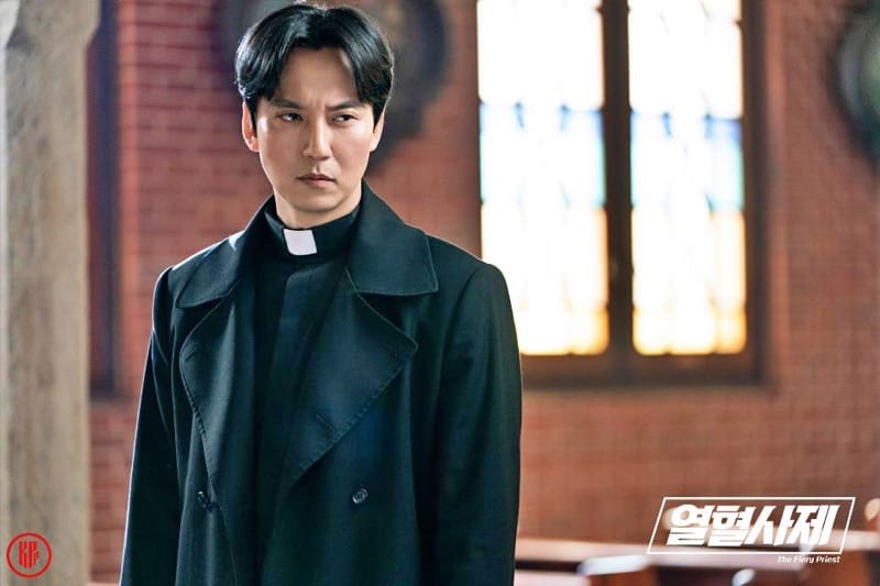 Kim Nam Gil as Kim Hae Il on The Fiery Priest