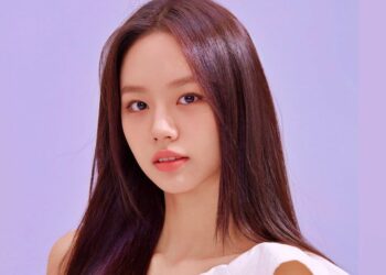 Lee Hyeri in Talks for New Mystery Thriller Drama Based on Webtoon, "Friendly Rivalry"