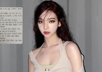 aespa karina share apology letter for dating lee jae wook