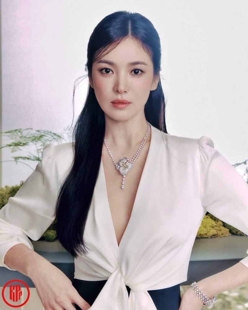 Actress Song Hye Kyo In Talks for A New Period Drama by "That Winter, The Wind Blows" Scriptwriter