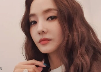 Actress Han Chae Young.