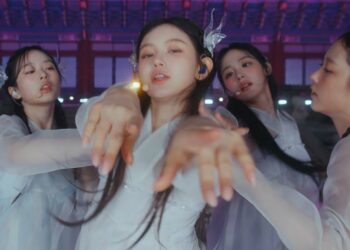 NewJeans at Gyeongbokgung Palace’s Geunjeongjeon Hall for Korea On Stage 2024