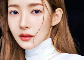 Actress Park Min Young in Talks to Star in New Korean Remake Drama "The Confidence Man"