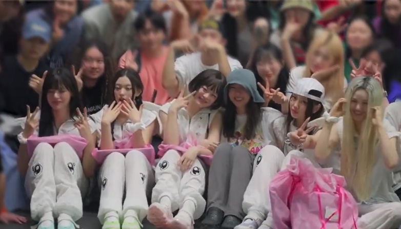 NewJeans and old ADOR team. | X