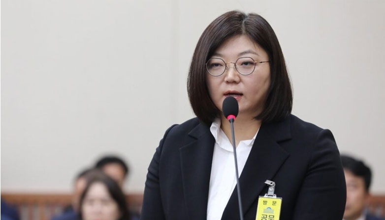 ADOR CEO Kim Ju Young. | Naver