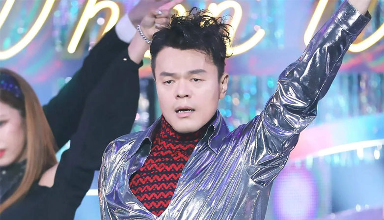 Park Jin Young, a.k.a J.Y. Park, founder and CCO of JYP Entertainment. | Koreaboo