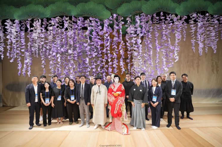 Jeonju University HUSS Project Group, in collaboration with Japanese traditional arts company Shochiku, successfully concluded the 'Korea-Japan Traditional Arts Festa'.