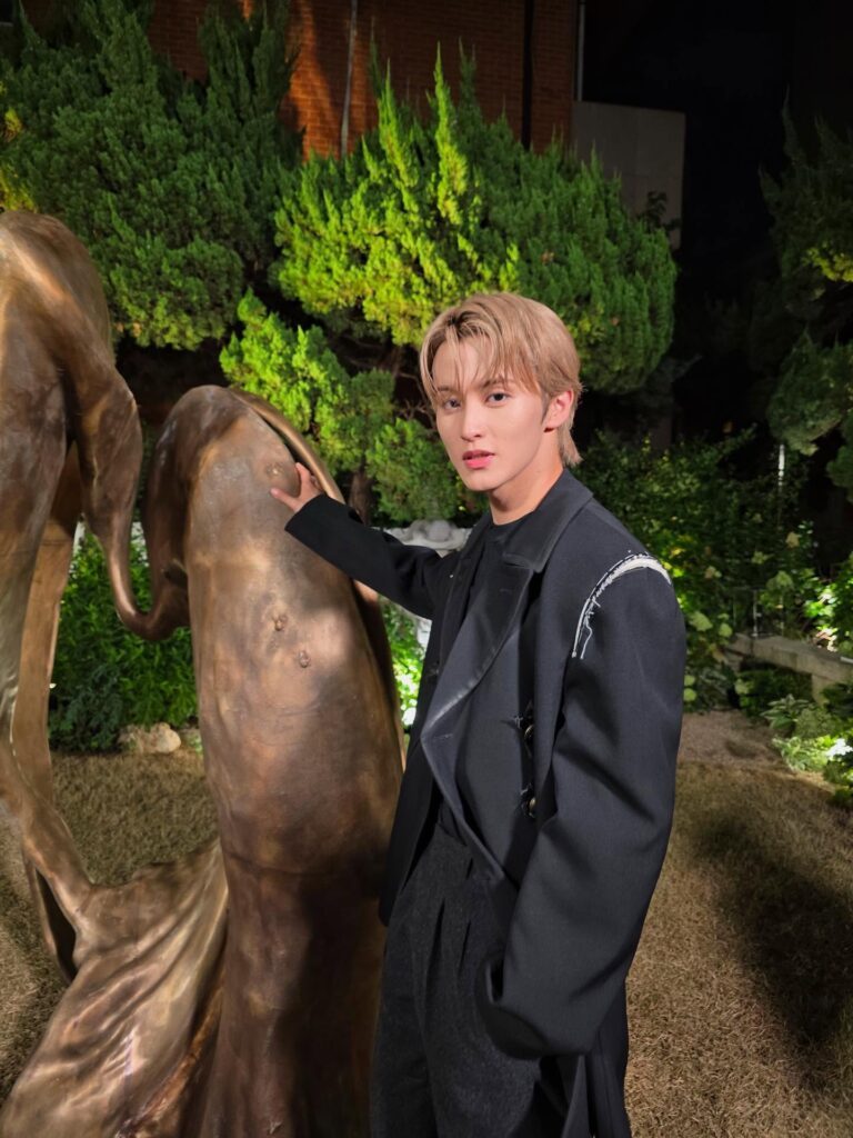 K-pop Idols at Frieze Seoul 2025