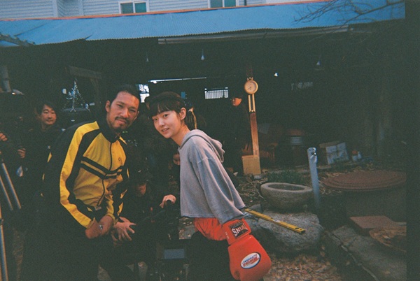 Pasin Cast A Shop for Killers Behind the Scene 2