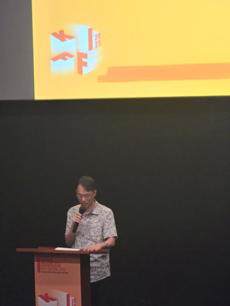 Un discurso de Kim Yong Won, director del Centro Cultural de Corea (KCC) Indonesia