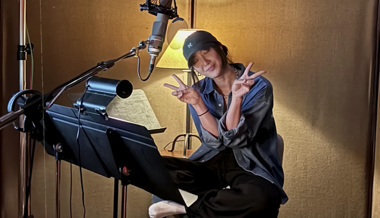 EJAE in the recording studio. | GMA