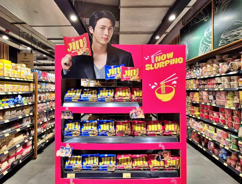 Otoki’s halal-certified Jin Ramen takes center stage in exclusive displays at leading Indonesian retail stores. | Otoki
