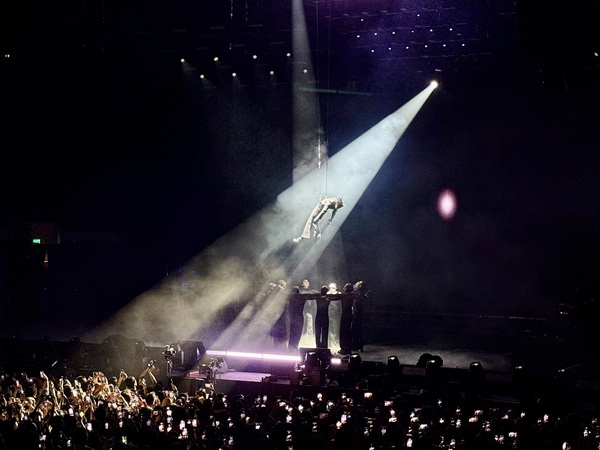 jackson wang magic man 2 manila (1)